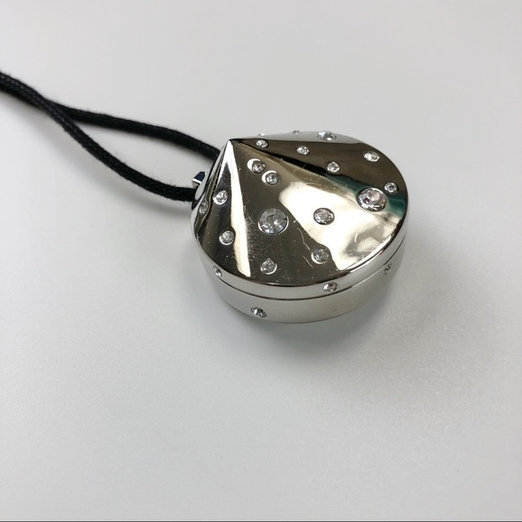 SWAROVSKI Limited edition clear stone necklace/locket - Picture 4 of 6